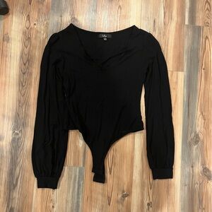 Lulu’s balloon sleeve v neck bodysuit.